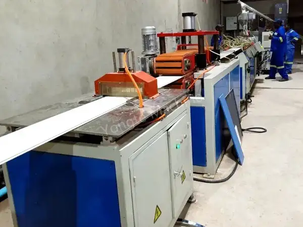 আফ্রিকান পিভিসি সিলিং মেকিং মেশিন